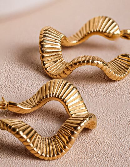 Wave Medium Hoops