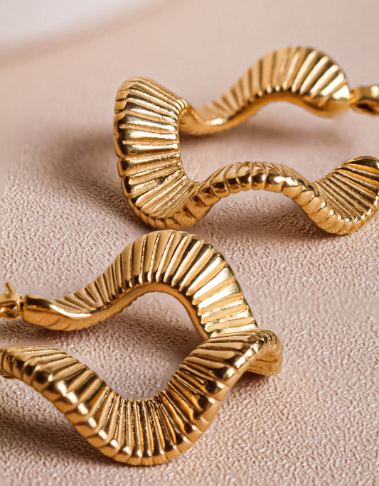 Wave Medium Hoops