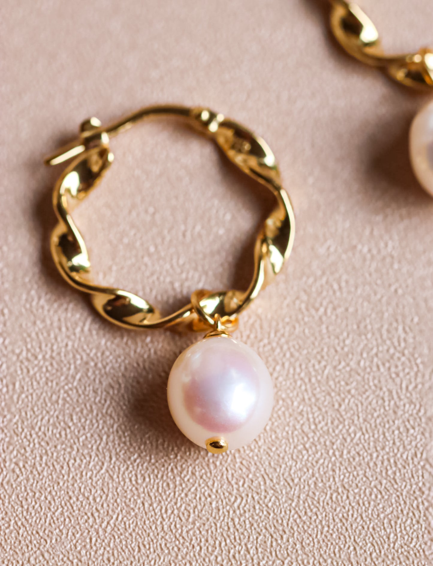 Pearly Ballet Small Hoops