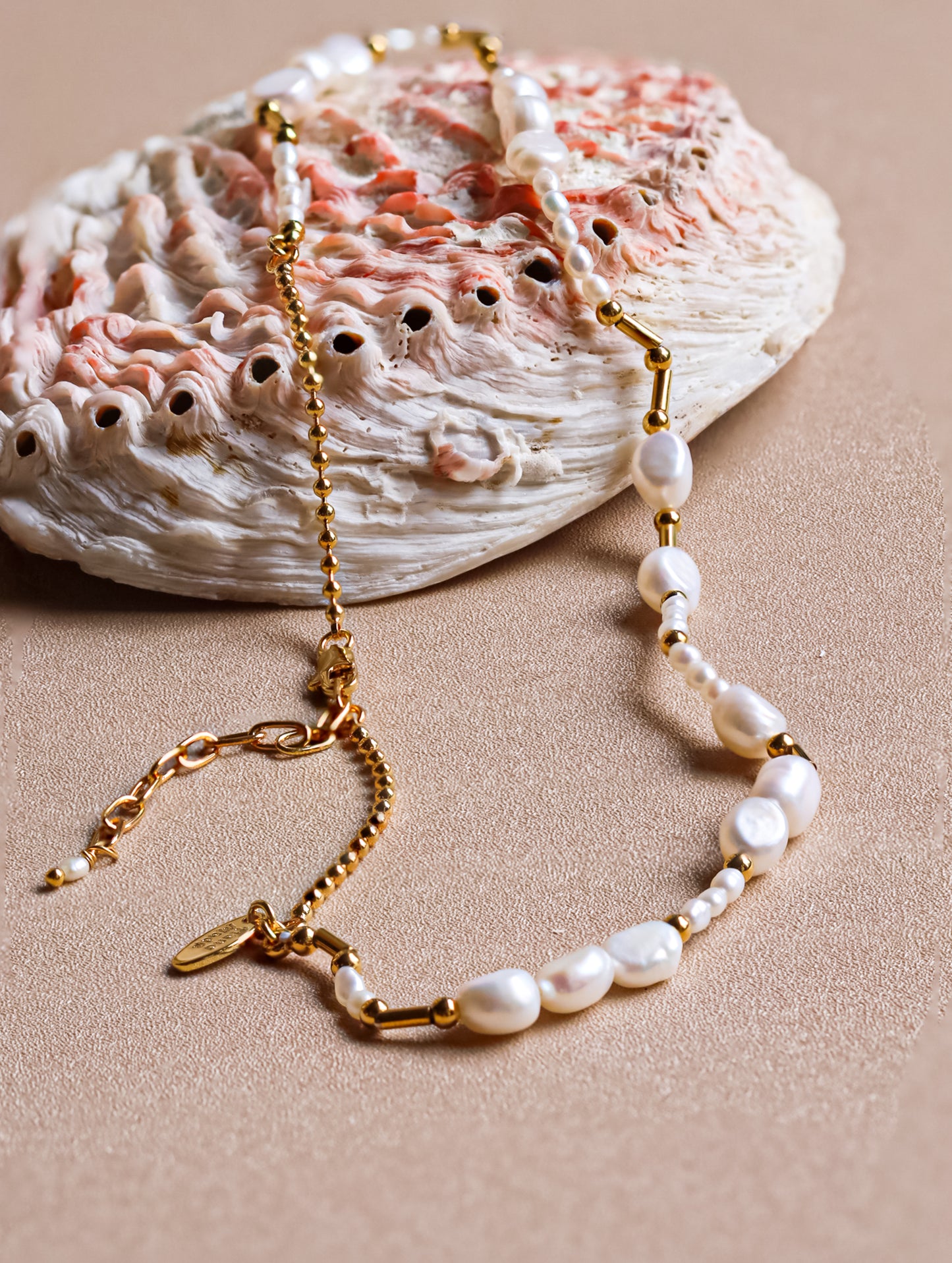 Pearly Beads Necklace