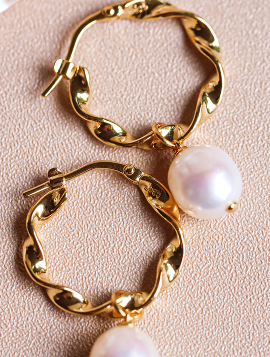 Pearly Ballet Small Hoops