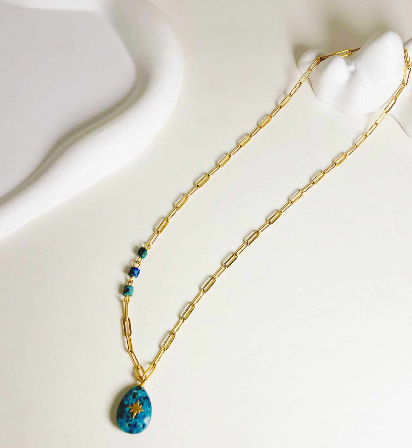 Turquoise Eight Swan Star Necklace