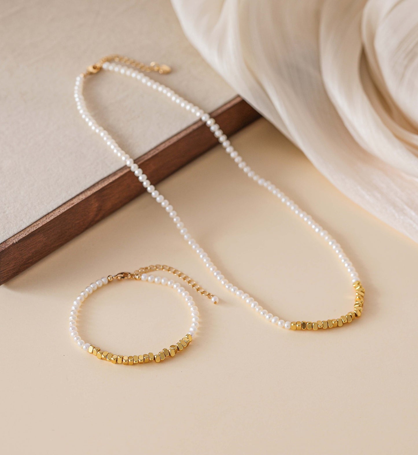Golden Nuggets Pearly Necklace