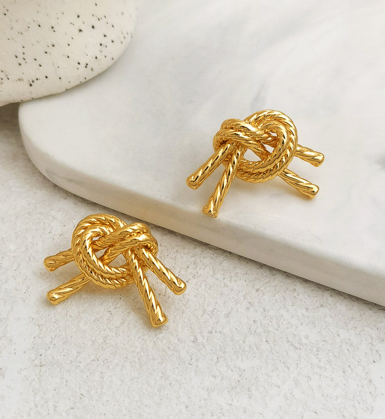 Double Knots Studs