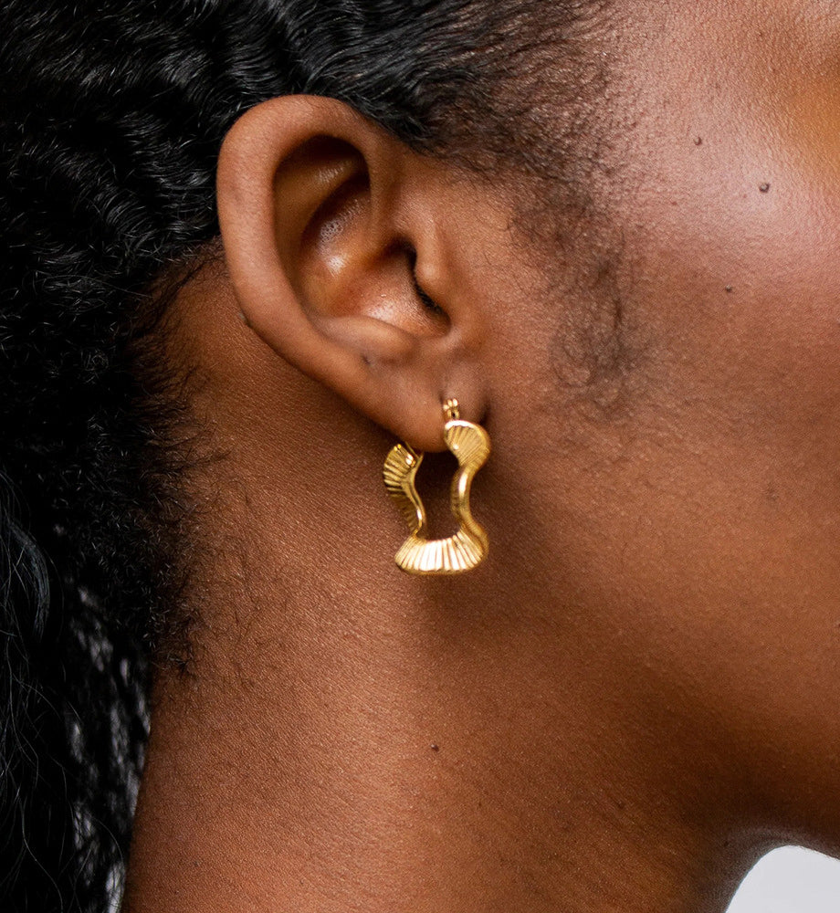 Wave Medium Hoops