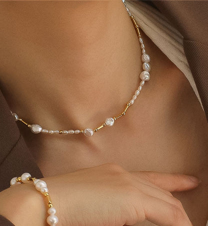 Pearly Beads Necklace