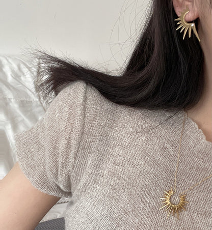 Solar Wind Necklace