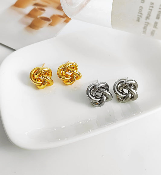 Knotted Small Studs
