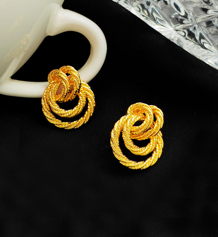 Double Knots Dutch Studs